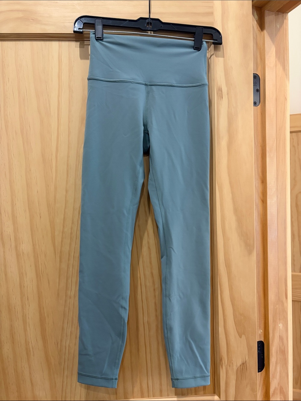 Like new! 25 in lululemon leggings